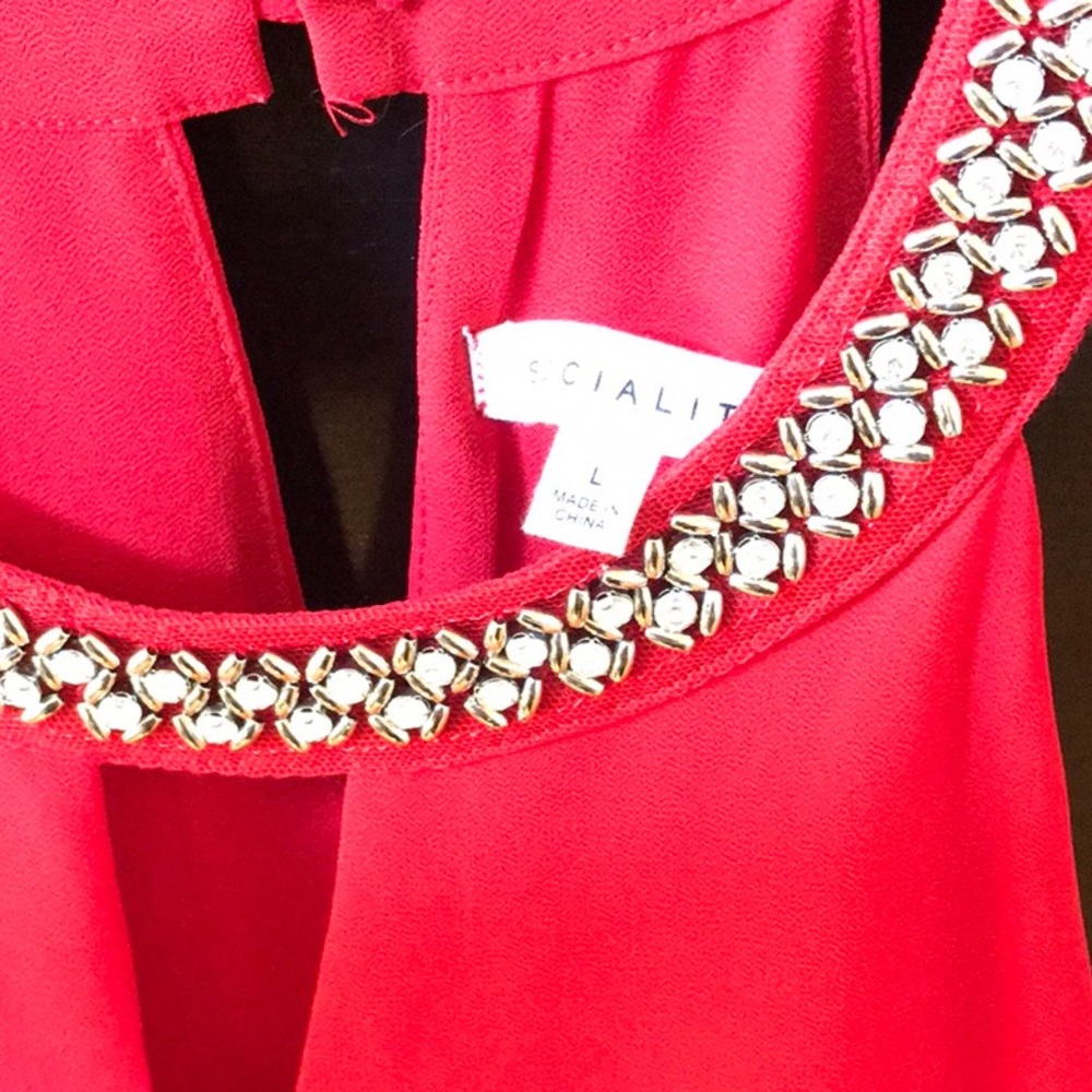 Halter top - Picture 2 of 2